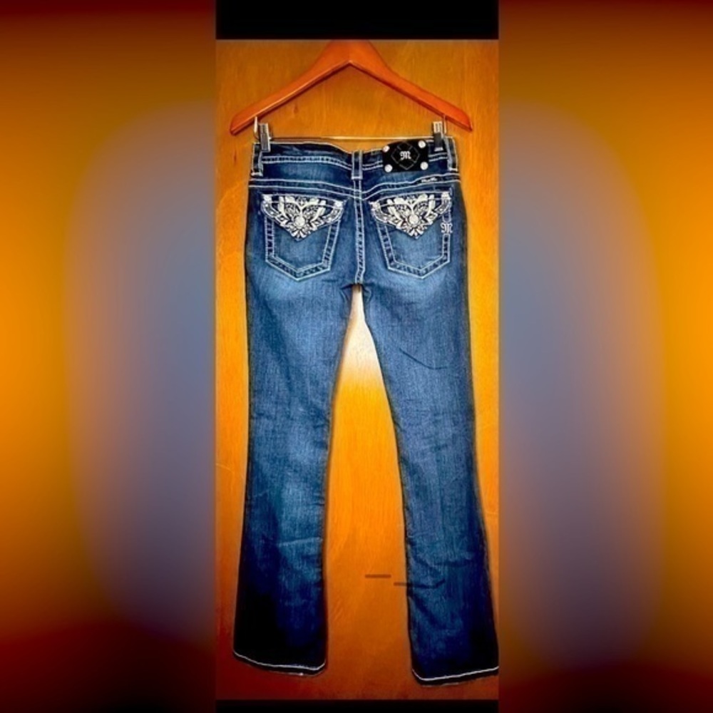 Miss Me Pressed Blossom Bootcut Jeans Size 26